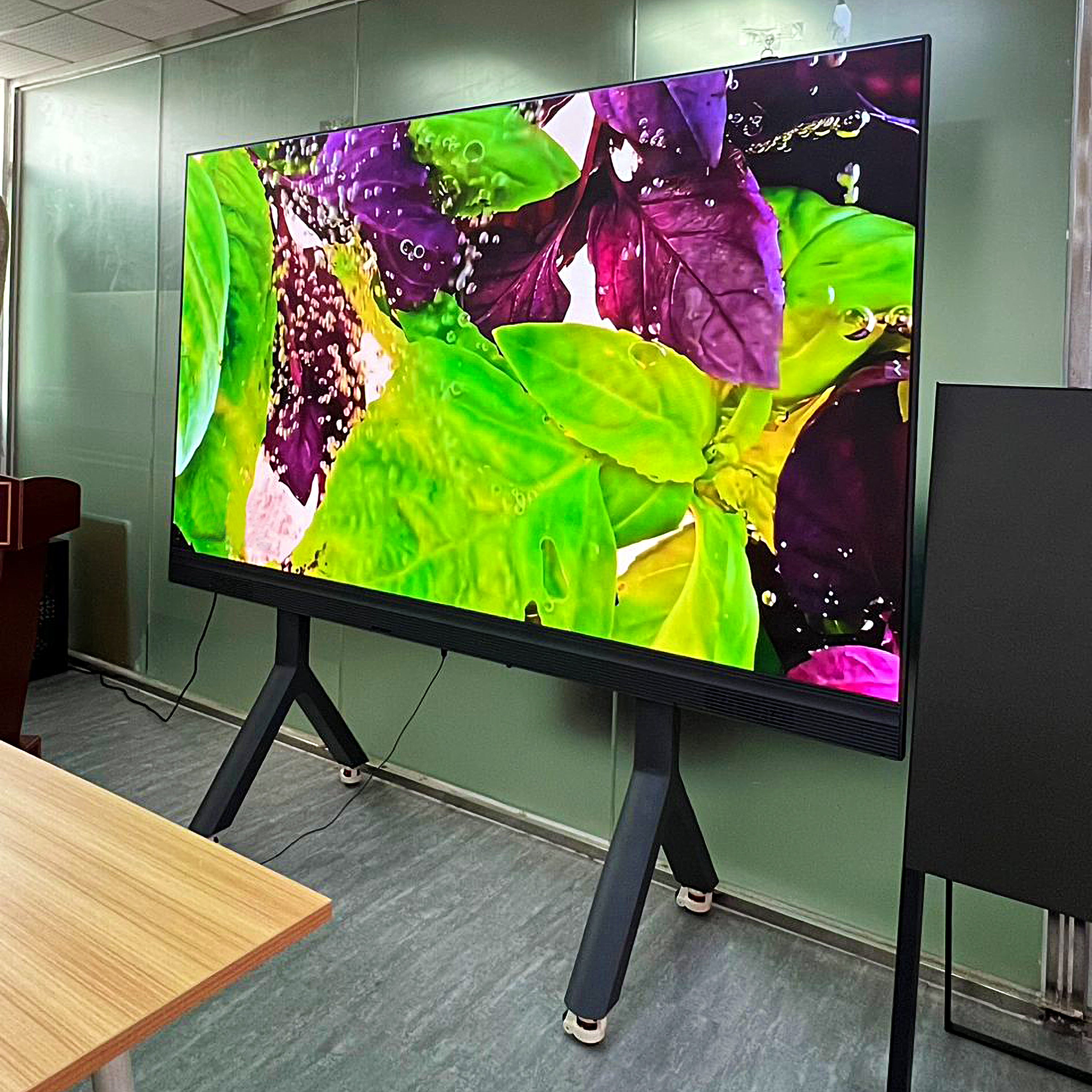 Portable 110'' LED Presenting Screen | GoPixel Solutions 